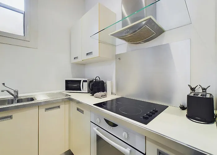 Centre Mace * كان